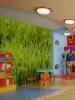 Дизайн детского сада (36 фото): обустройство раздевалки, игровой и учебной комнаты, спальни Оформление групп в детских садах европы